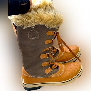 Gorgeous Sorel boots